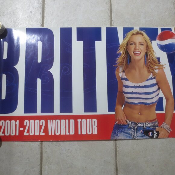 Collectible 2001-2002 Brittany Spears Pepsi Cola World Tour Concert Poster. - Picture 3 of 14